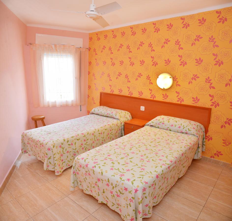 Hostal Julieta Lloret de Mar Exterior photo