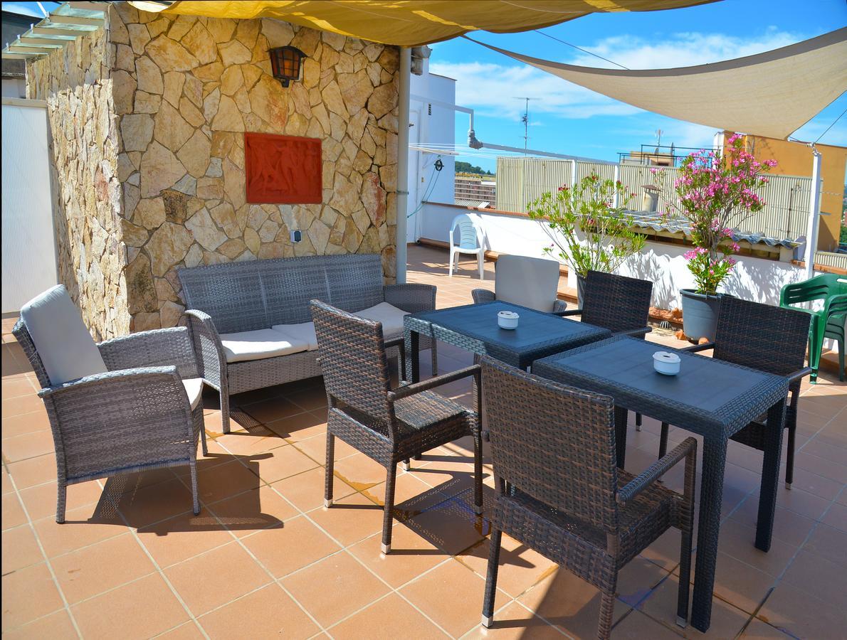 Hostal Julieta Lloret de Mar Exterior photo